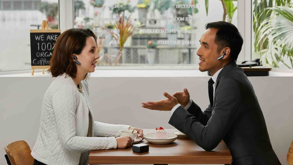 How To Choose Real Time Translator Earbuds For Travel And Business Talks