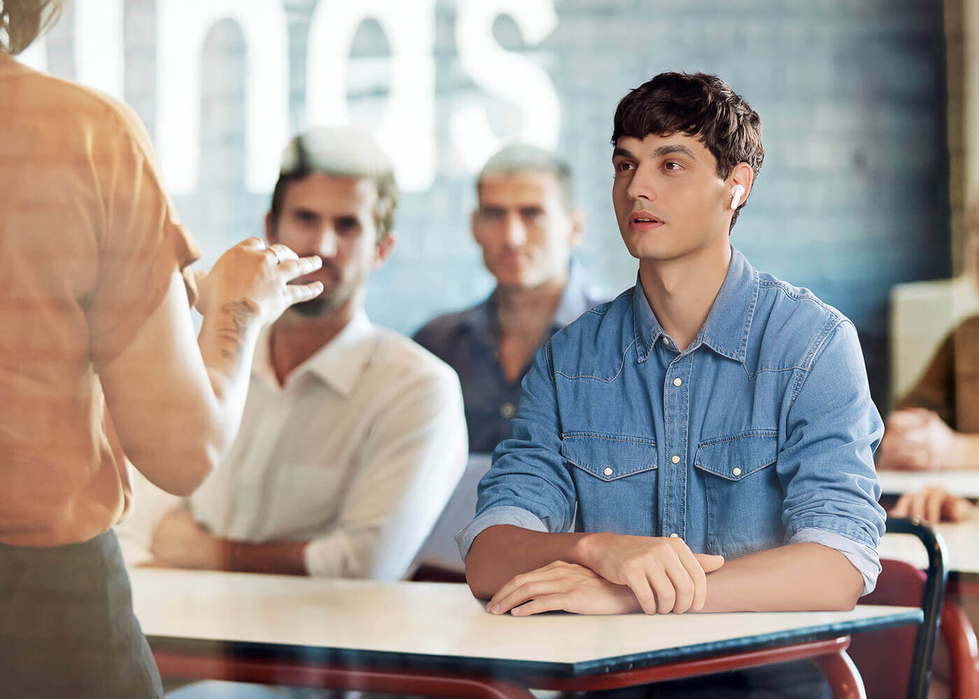 Timekettle M3 Language Translator Earbuds 14 Listen-mode_